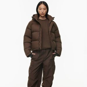 ARITZIA SUPER PUFF IN PERFECT CONDITION IN THE COLOUR COFFEE BEAN🤎